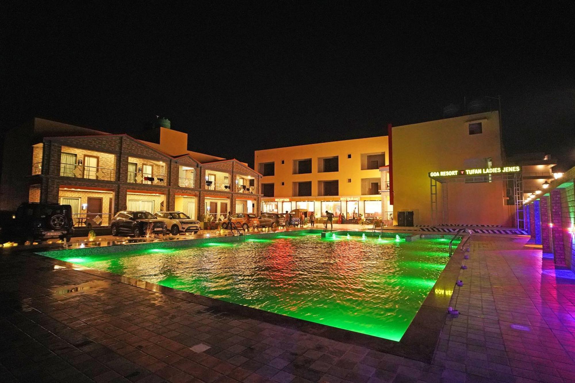 מנדרמוני Goa Beach Resort On Beach מראה חיצוני תמונה