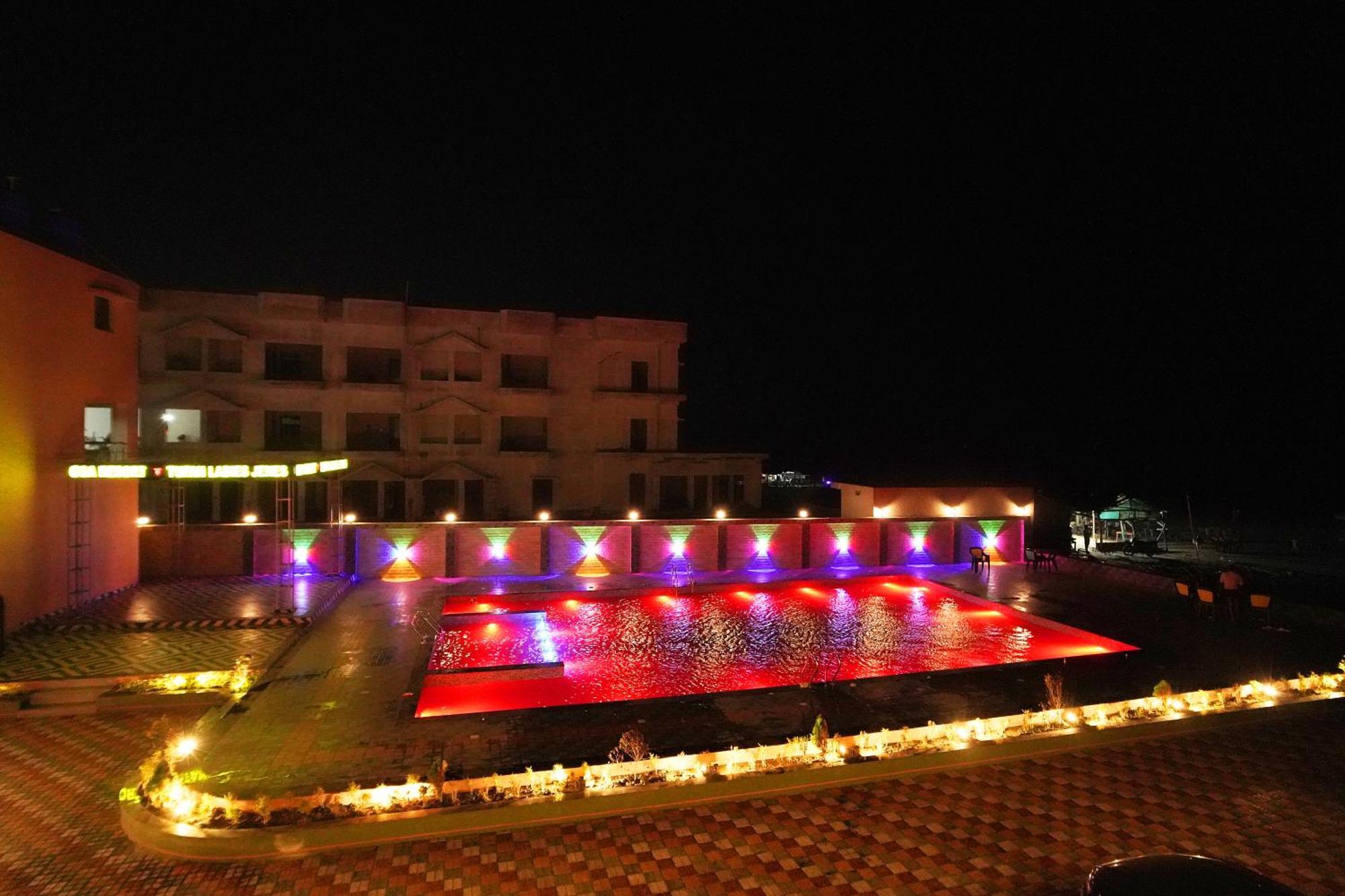מנדרמוני Goa Beach Resort On Beach מראה חיצוני תמונה