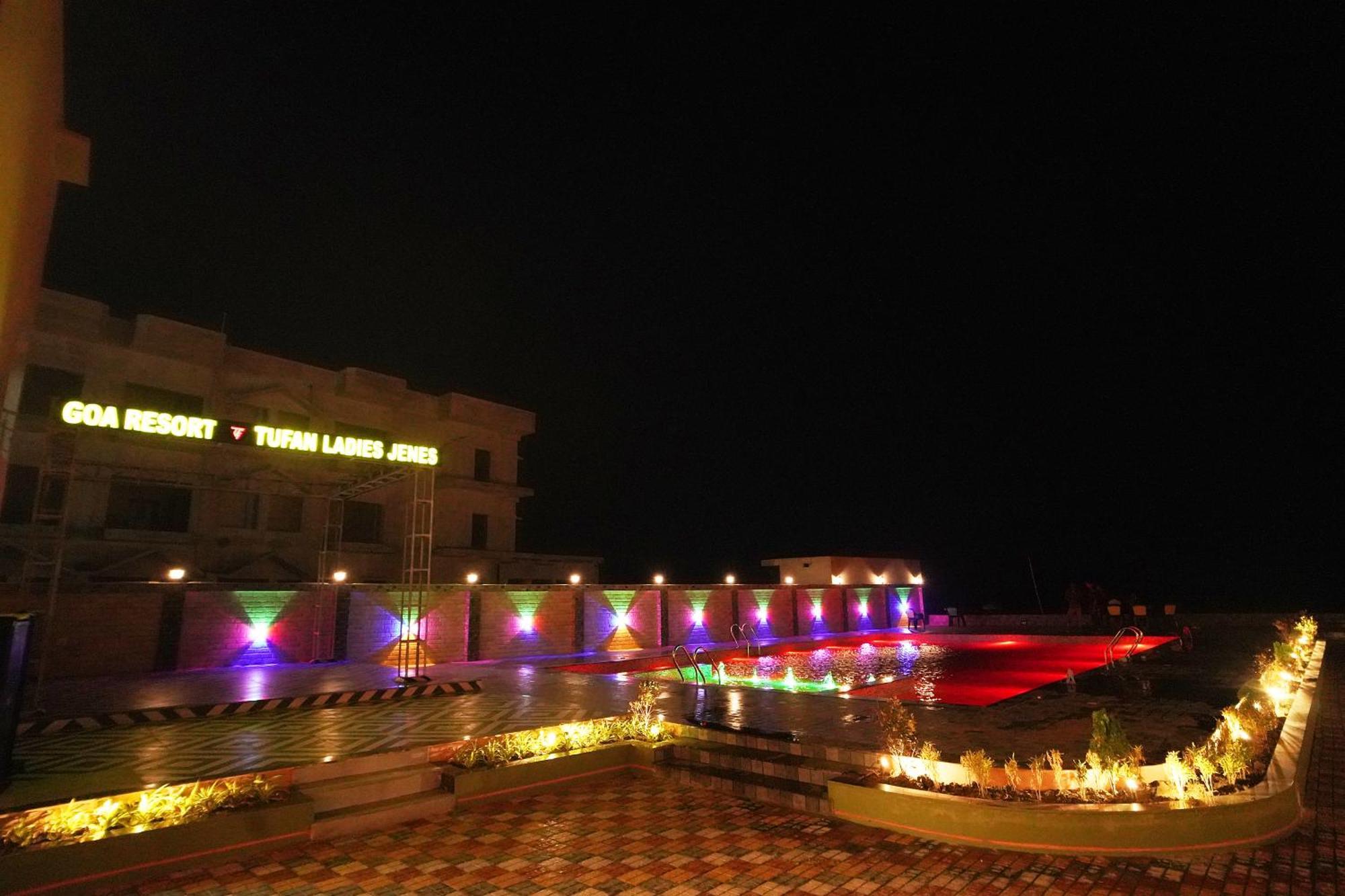 מנדרמוני Goa Beach Resort On Beach מראה חיצוני תמונה